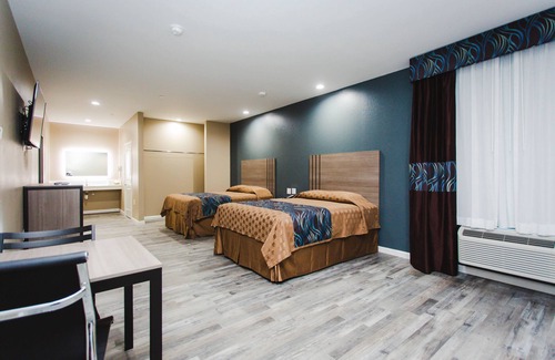 Sugar Land Hotel | Budget Host Inn and Suites