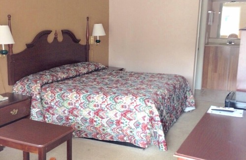 Calhoun Hotel | Budget Inn