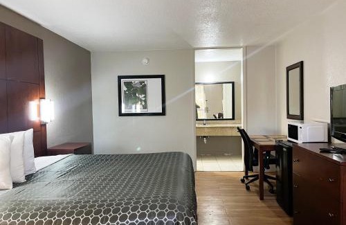 Phenix City Hotel | Budgetel Inn - Phenix City