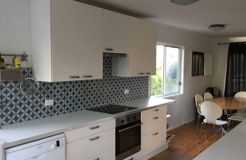 Budgewoi Casa | Budgewoi Blue Beach House