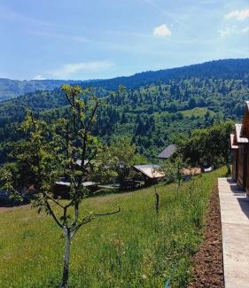 Montenegro Cabina | Bujtina Selimaj