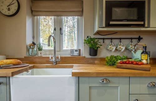 Bury St Edmunds Cabaña | Bumblebee Cottage, Culford Heath, Suffolk