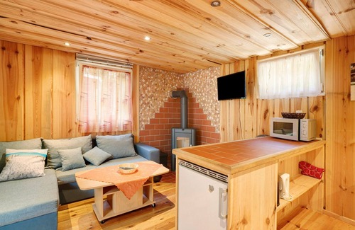 Kollm Casa | Bungalow '19 - Finnhütte' with Private Terrace and Shared Garden