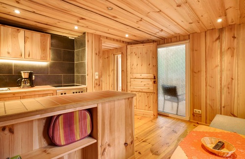 Kollm Casa | Bungalow '19 - Finnhütte' with Private Terrace and Shared Garden