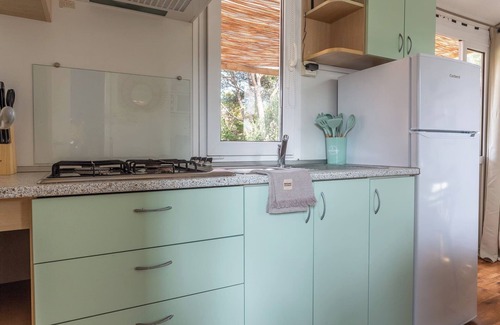 L'Escala Chalet De Esquí | Bungalow Lago del Camping