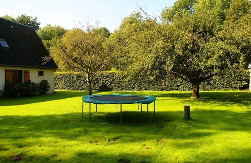 Saint-Pierre-le-Vieux Casa | Bungalow en Francia cerca de Castillo y Senderos