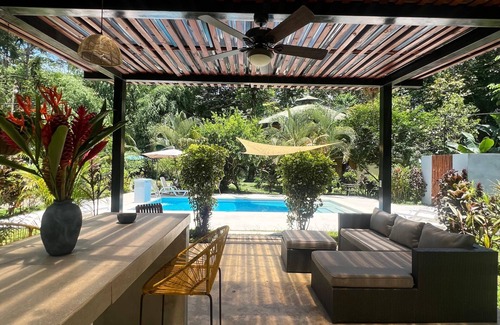 Palma Casa | Casa estilo Bungalow , a 5 min de la playa y cerca del Parque Nacional Corcovado