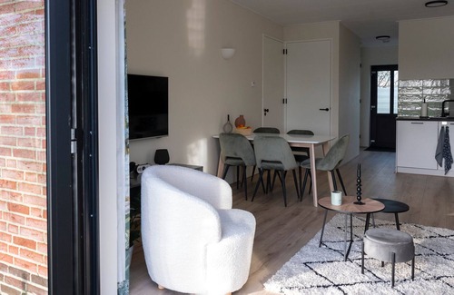 Municipality of Kaag en Braassem Casa | Bungalow with a balcony or terrace