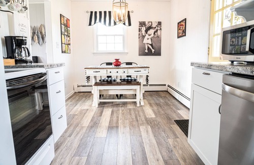 Lewisburg Casa | 'Burg Bungalow in the ❤ of Lewisburg behind WVSOM
