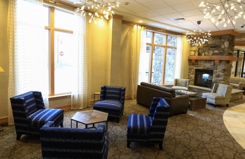 East Burke Hotel | Burke Mountain Hotel & Conference Center