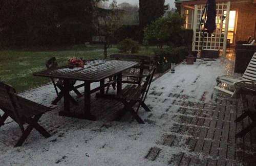 Burradoo Apartamento | Burradoo Loft with king size bed. Close to Southern Highlands wineries.