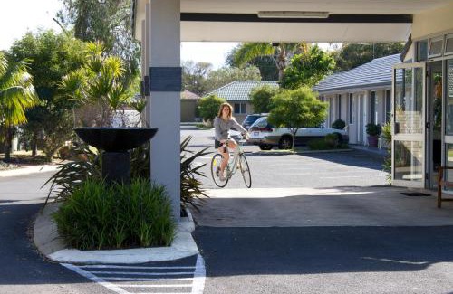 West Busselton Hotel | Busselton Gale Street Motel & Villas