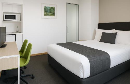West Busselton Hotel | Busselton Gale Street Motel & Villas