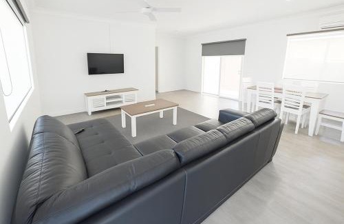 West Busselton Hotel | Busselton Gale Street Motel & Villas