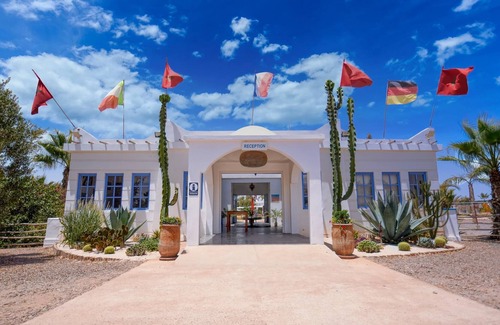 Sidi Bibi Apartamento | Busska-Apartamento-Rural-Baño con bañera