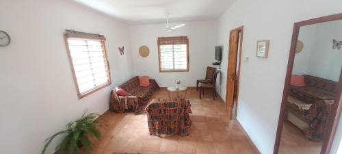 West Coast Division Casa | Busy Bee Nature Residence