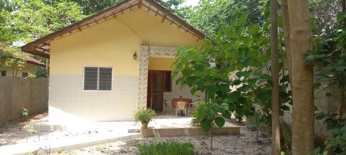 West Coast Division Casa | Busy Bee Nature Residence