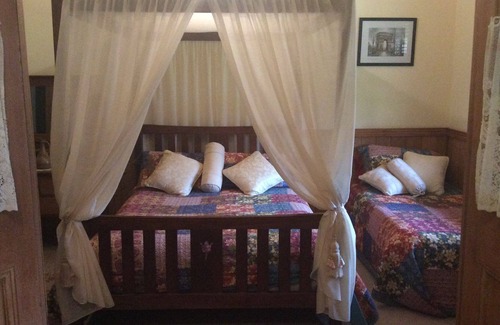 Nirranda Casa | Butterfly Farm Bed and Breakfast