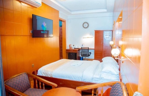 Kigoma Cama Y Desayuno | BWAMI DUBAI HOTEL KASULU