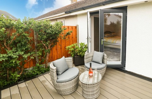 Cemaes Bay Cabaña | Bwthyn Eirlys