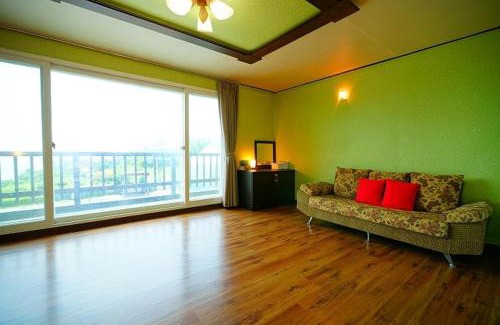 Byeonsan Casa | Byeonsanbando Soriseom Pension