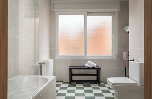 Eixample Hotel | BYPILLOW Erba