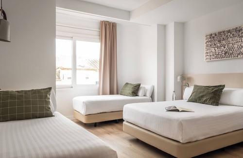 Eixample Hotel | BYPILLOW Erba