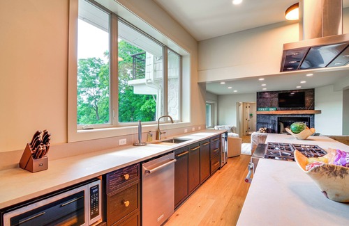 Allons Casa | Byrdstown Home on 65 Acres w/ Pool, Trail to Lake!