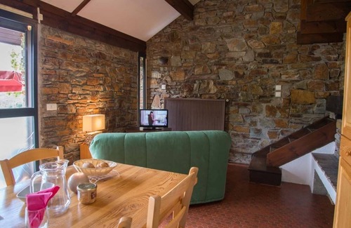 Barre-des-Cevennes Complejo | Cévenol gîte for 4 people with swimming pool in Barre-des-Cévennes, Lozère