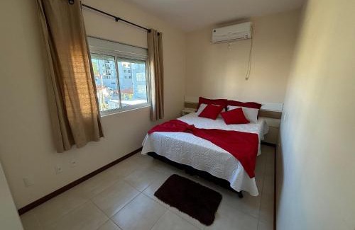 Governador Celso Ramos Apartamento | Cód 183 - Apartamento aconchegante a 70m do mar, Praia de Palmas