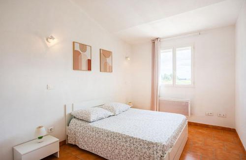 Beaucaire Apartamento | Côté Oliviers 6P - Appt avec piscine partagée