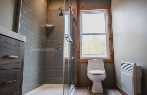 L'lle-du-Grand-Calumet CabaƱa | Lux/waterfront all inclusive on Ottawa Riverš¶š£š£