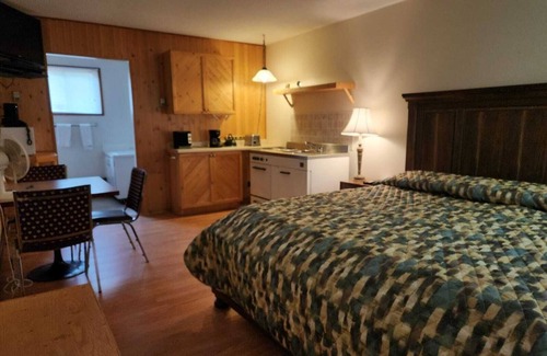 Thunder Bay Hotel | English River Inn