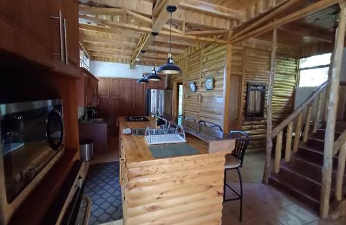 Cantón de Dota Chalet De Esquí | Cabaña Bosque Encantado - A Classic Paradise!