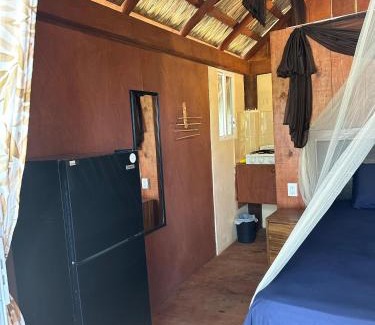 Saladita Apartamento | Cabaña Buganvilia Punto Surf Barra La Saladita