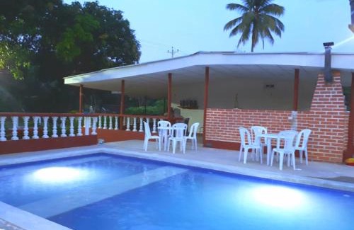 Santa Marta Chalet De Esquí | Cabaña Casa Blanca