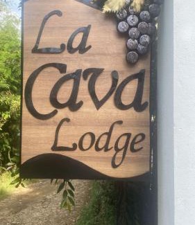 Medellin Chalet De Esquí | Cabaña Lambrusco - La Cava Lodge