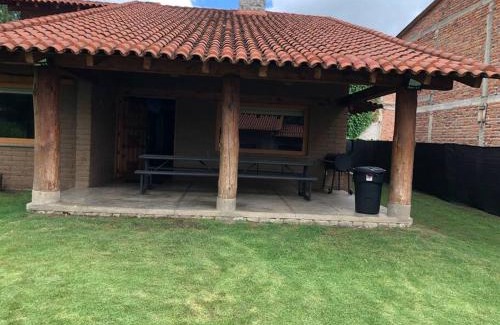 Tapalpa Chalet De Esquí | Cabaña Los Franceses