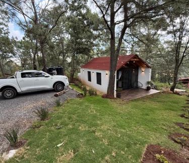 Mazamitla Chalet De Esquí | Cabaña Romántica con Tina para Parejas