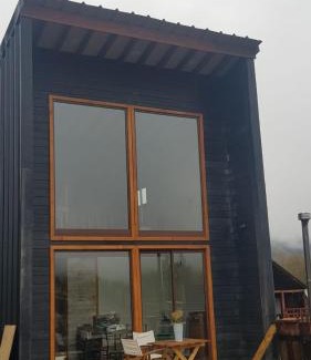 Pinto Chalet De Esquí | CABAÑAS LODGE LOS COIHUES 2 VALLE LAS TRANCAS/TERMAS DE CHILLAN/NEVADOS DE CHILLAN