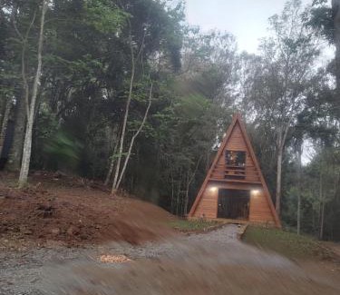 South Region Chalet De Esquí | Cabana Encanto da Mata