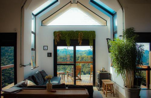 Cambui Chalet De Esquí | Cabana na montanha com Ofurô ao ar livre, churrasqueira, trilha com cascata e Starlink