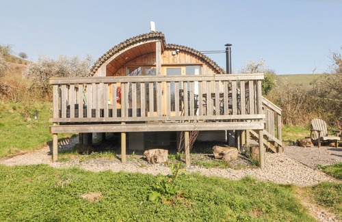 Bedwas Trethomas & Machen Cabaña | CABANAU BACH, pet friendly, character holiday cottage in Bedwas