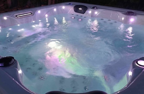 Saint-Eloy-les-Tuileries Cabina | Cabane Lodge au Bord de L'eau