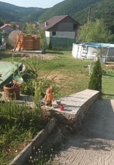 Dubova Otro | Cabanutele La Denisa