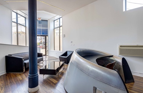 River West Apartamento | Cabin 105 by 747 Lofts