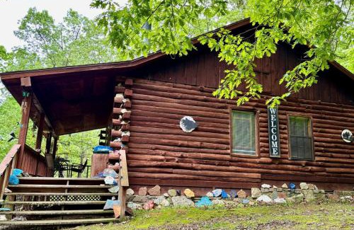 Eureka Springs Casa | Cabin in the Woods