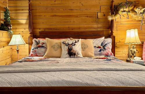 Eureka Springs Casa | Cabin in the Woods