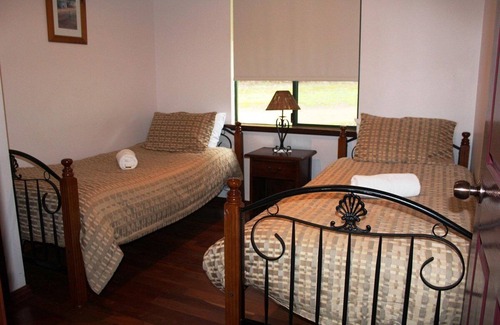 North Walpole Hotel | Cabins Nestled in 170 Acres of old Growth Forest Near the Valley of the Giants