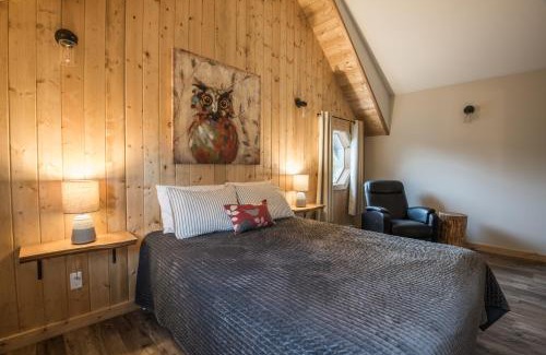 Ucluelet Hotel | Cabins West